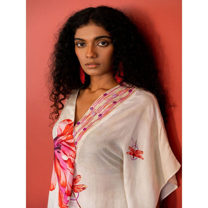 17 : 17 by Simmi Saboo Off White Dragonfly Print V-Neck Kaftan