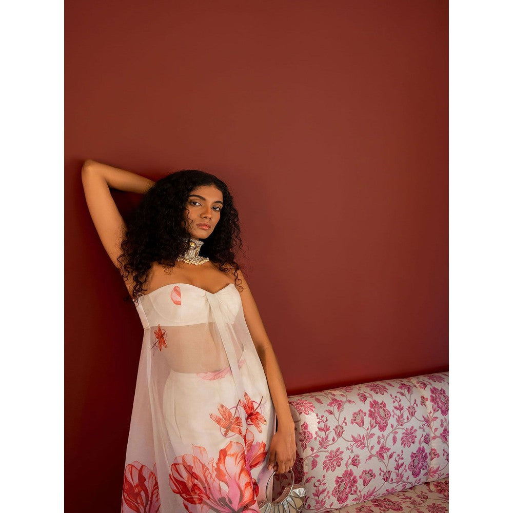 17 : 17 by Simmi Saboo Off White Dragon Fly Tube Knot Flap Slit Kurta with Palazzo (Set of 2)