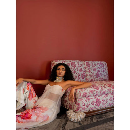 17 : 17 by Simmi Saboo Off White Dragon Fly Tube Knot Flap Slit Kurta with Palazzo (Set of 2)