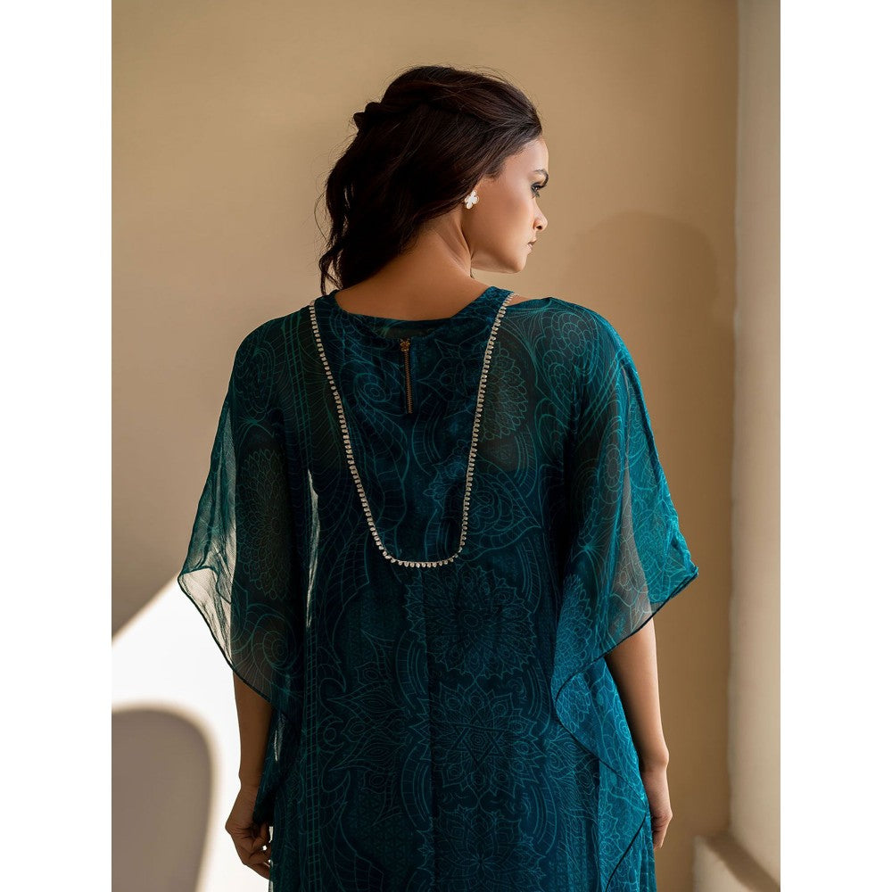 17 : 17 by Simmi Saboo Teal Mandala Tube Inner Chiffon Kaftan with Embroidered Neck (Set of 2)