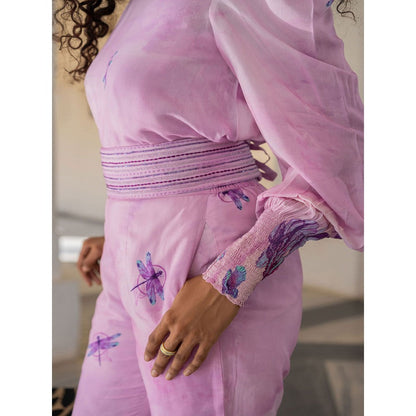 17 : 17 by Simmi Saboo Lilac Scrunch Sleeves Top with Pants & Embroidered Belt (Set of 3)