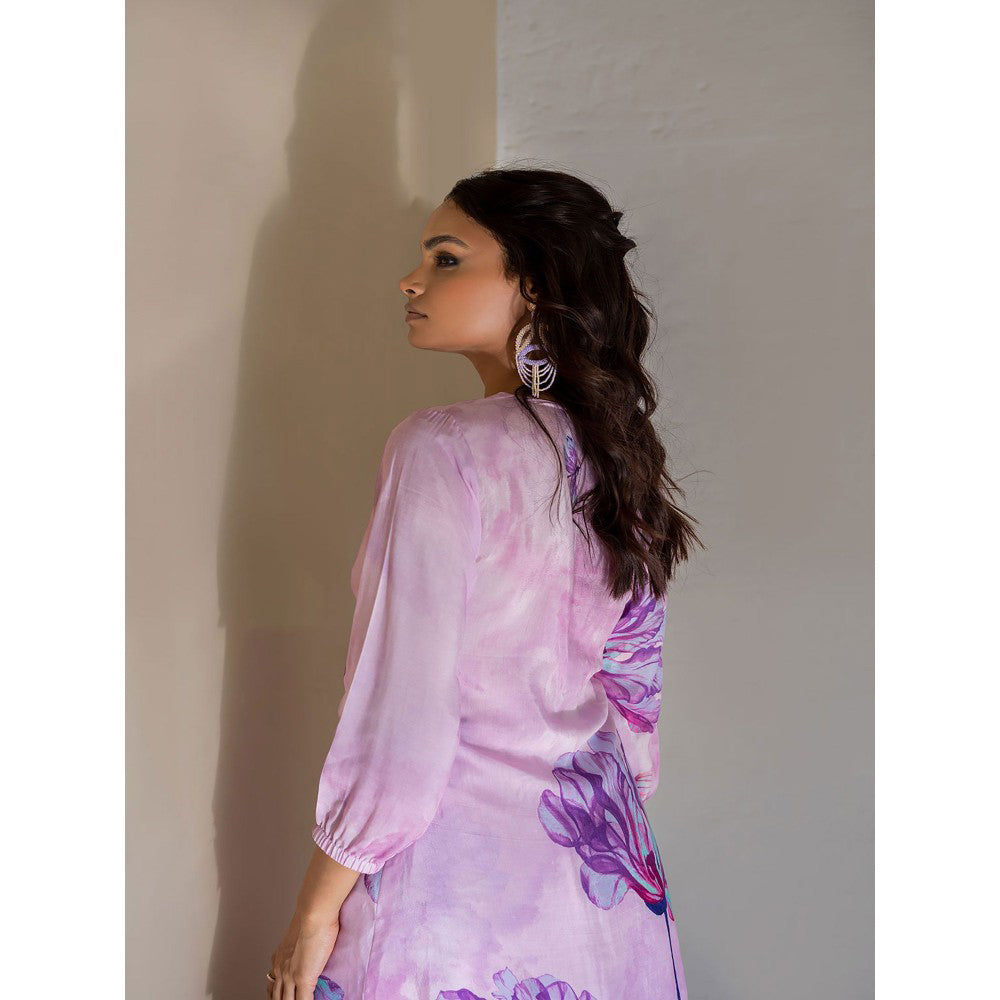17 : 17 by Simmi Saboo Lilac Dragonfly Print Reverse Knot Long Top with Slit Pants (Set of 2)
