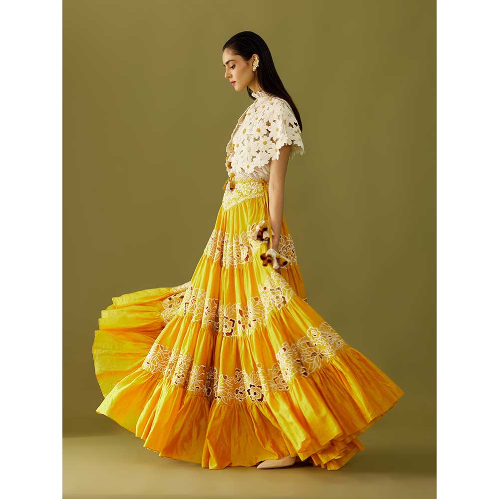 CHANDRIMA Ivory Daisy Cutwork Cape