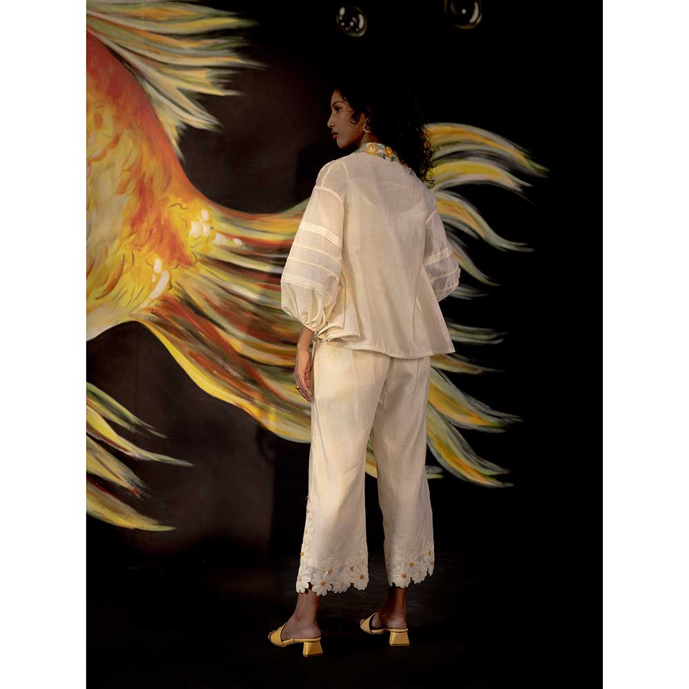CHANDRIMA Ivory Daisy Applique Pants