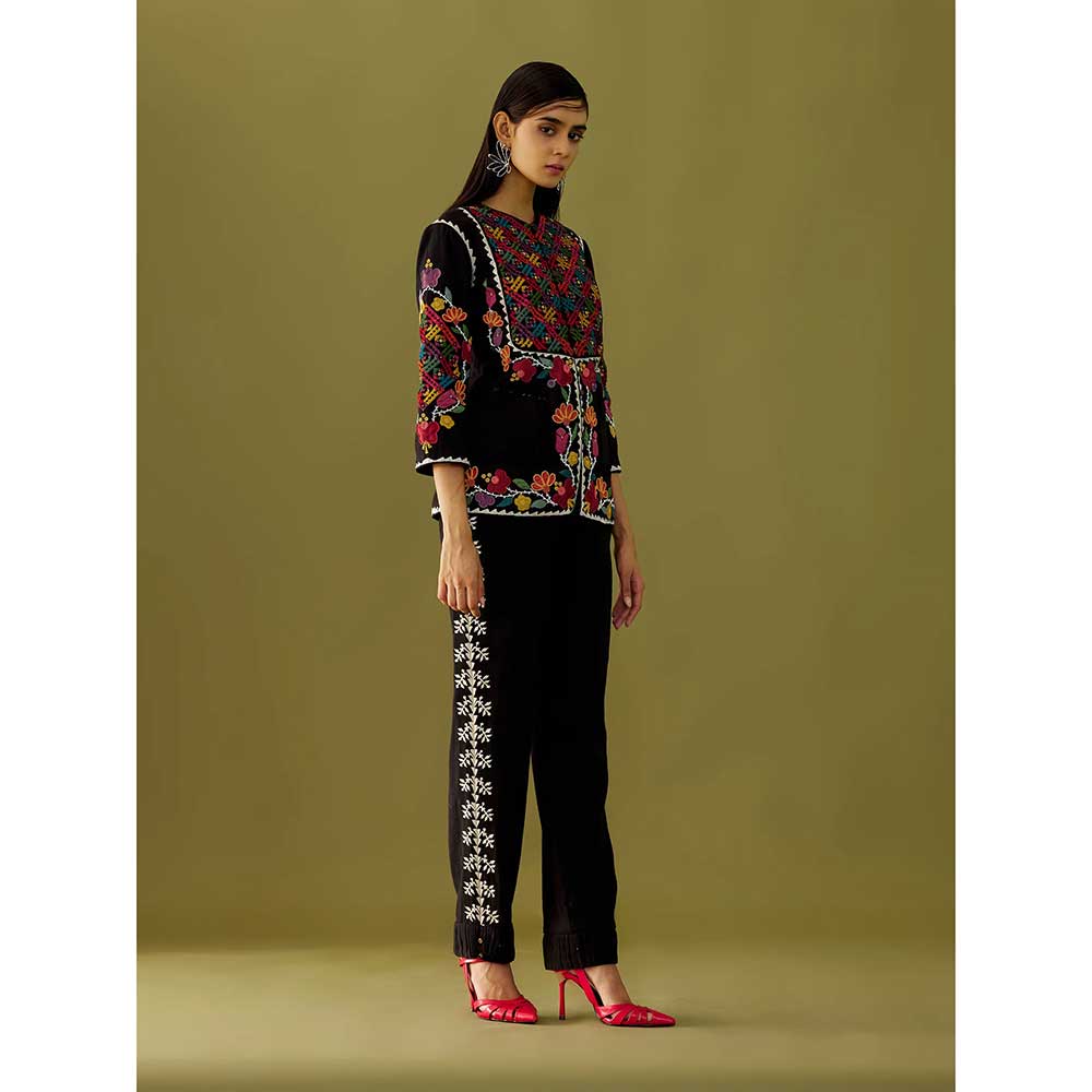 CHANDRIMA Black Yoke Detail Embroidered Jacket