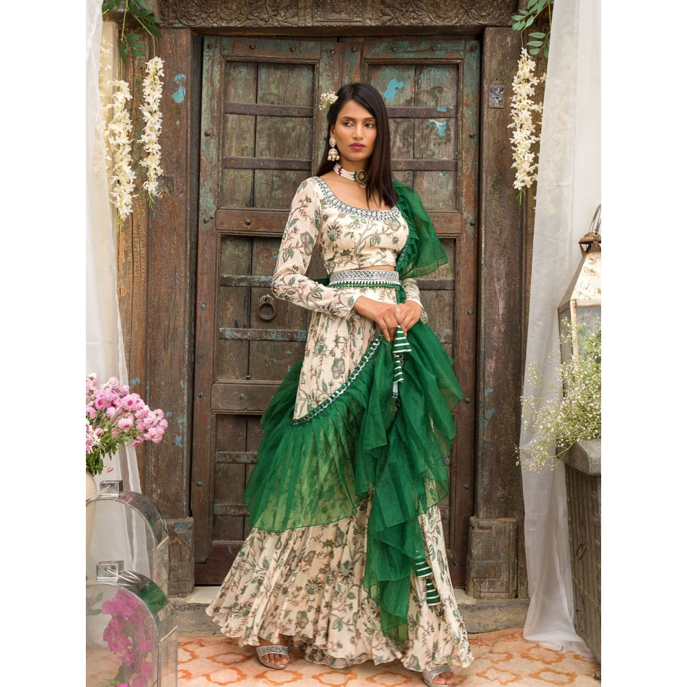 Chhavvi Aggarwal Off White Palazzo Set (Set of 4)