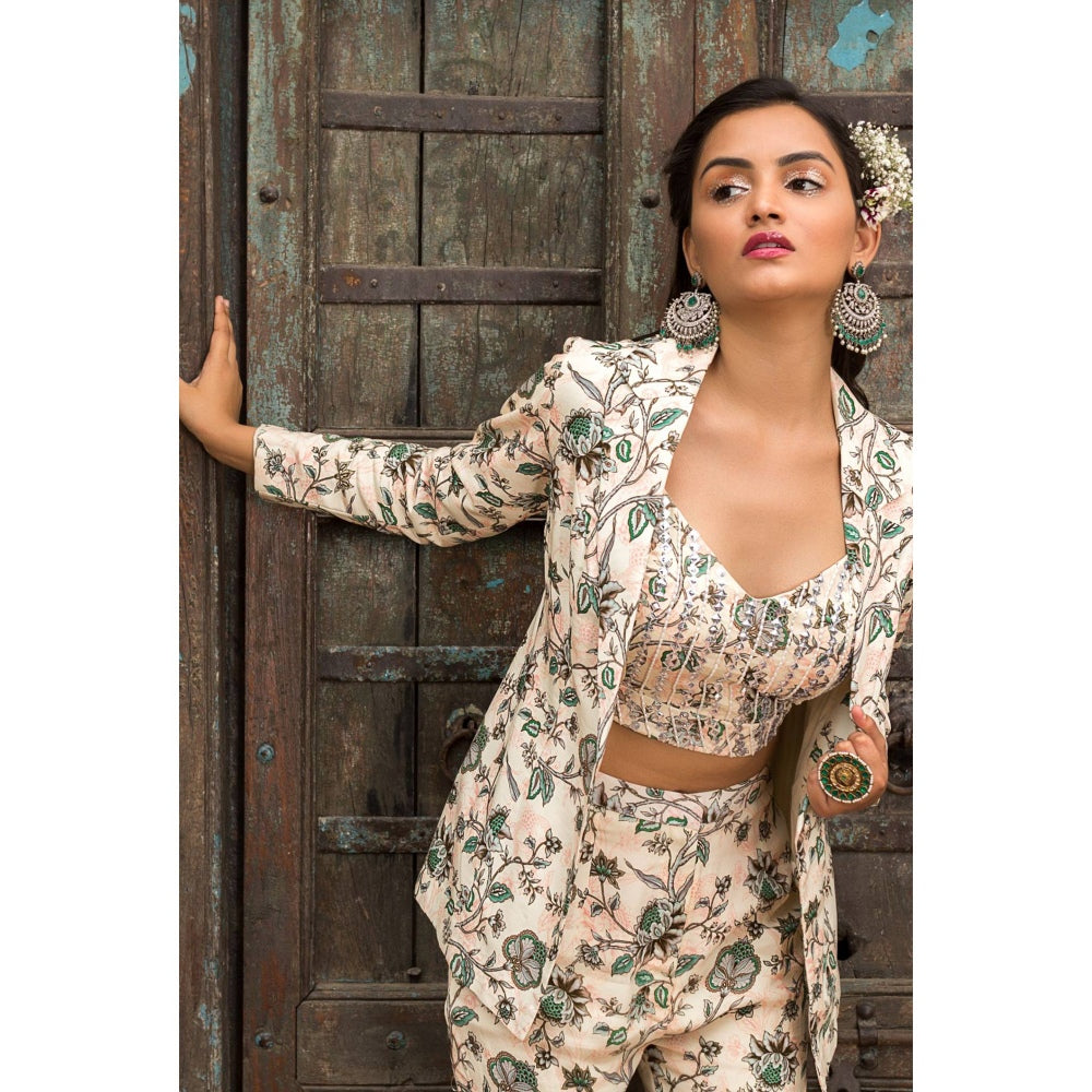 Chhavvi Aggarwal Off White Pant Suit Set (Set of 3)