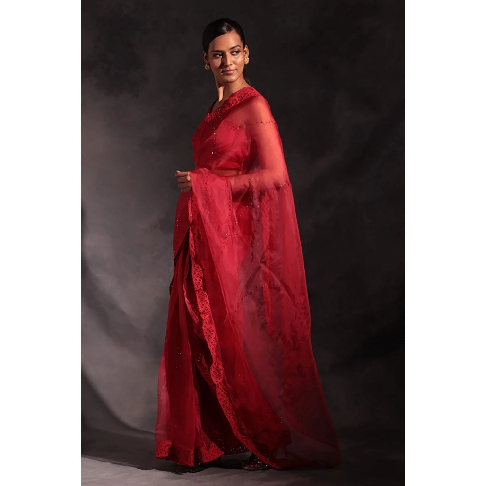 Charkhee Scarlet Red Organza Saree With Sleeveless Blouse - (Set Of 2)