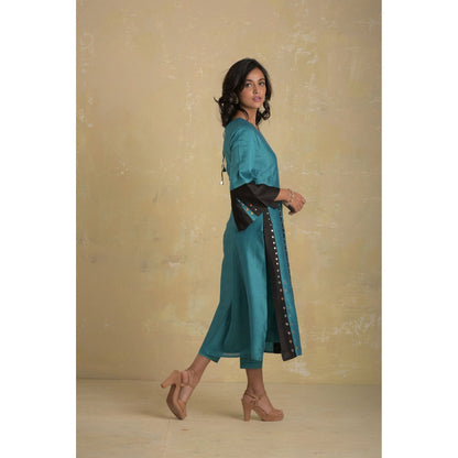 Charkhee Turquoise Panelled Kurta With Pant & Dupatta - (Set of 3)