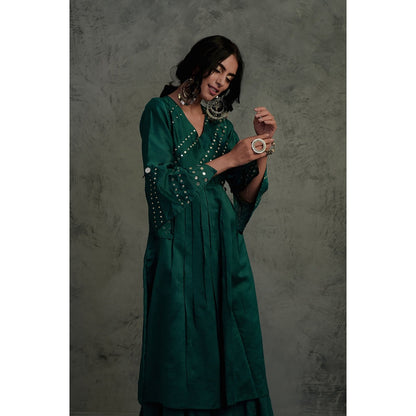 Charkhee Chanderi Flared Sleeve Kurta Set - (Set of 3)
