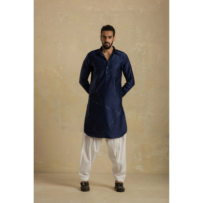 charkhee Men Ink Blue Pathani Kurta with White Salwar (Set of 2)