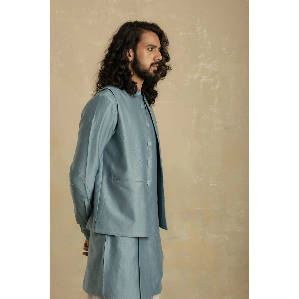 charkhee Men Ice Blue Diagonal Short Kurta with Salwar (Set of 2)