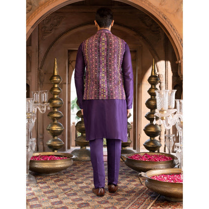 Chhavvi Aggarwal Men Purple Printed Bundi (Set of 3)