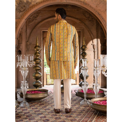 Chhavvi Aggarwal Men Yellow Printed Bundi (Set of 3)