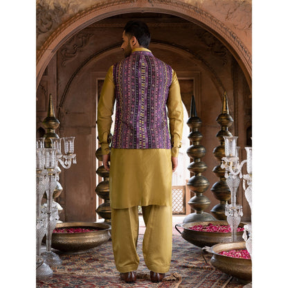 Chhavvi Aggarwal Men Olive and Purple Printed Bundi (Set of 3)