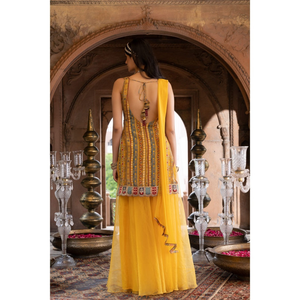 Chhavvi Aggarwal Yellow Printed Kurta with Palazzo and Dupatta (Set of 3)