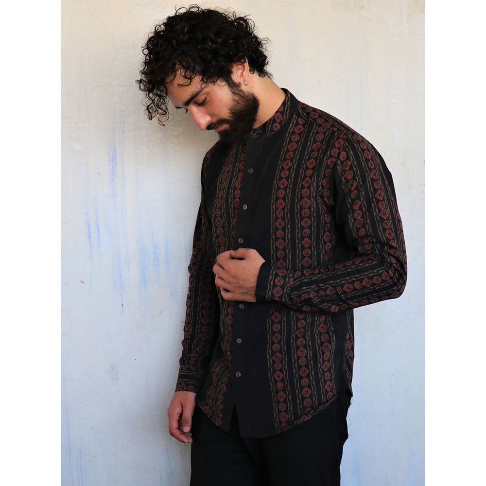 Chidiyaa Black Red Block Printed Shirt