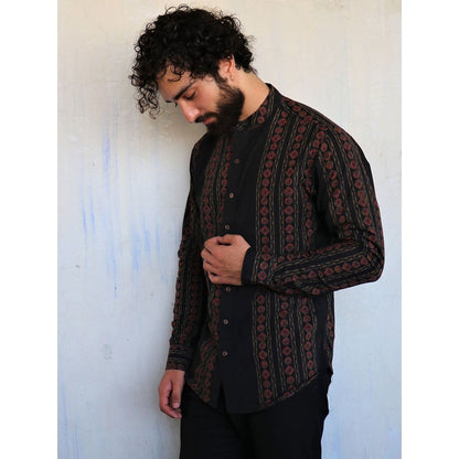 Chidiyaa Black Red Block Printed Shirt
