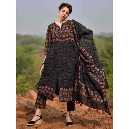 Chidiyaa Black Rose Hand Printed Pure Cotton Kurta And Trousers Kohl (Set of 2)