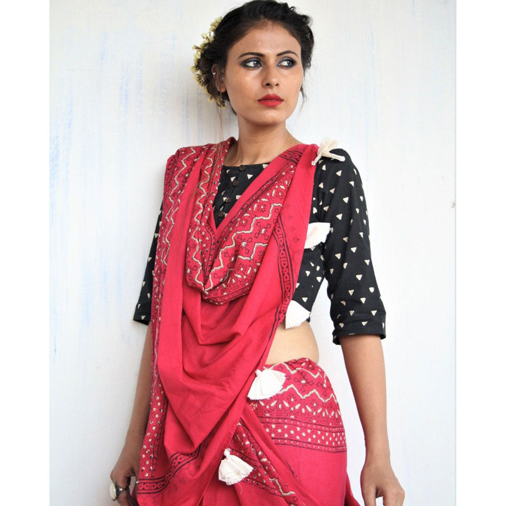 Chidiyaa Maroon Block Printed Pure Cotton Mul Saree without Blouse