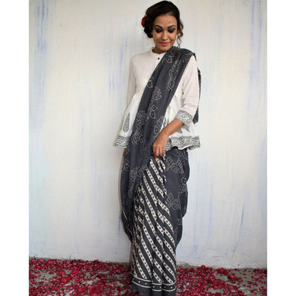 Chidiyaa Midnight Grey Block Printed Pure Cotton Mul Saree without Blouse