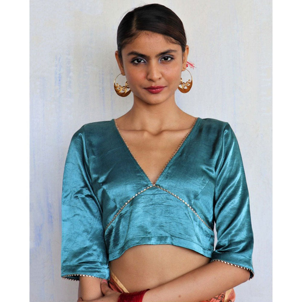 Chidiyaa Nurvi Roshni Stitched Blouse