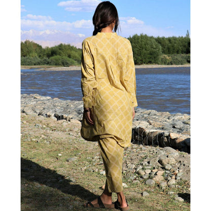 Chidiyaa Gerbera Mustard Block Printed Cotton Kurta Zanskar (Set of 2)