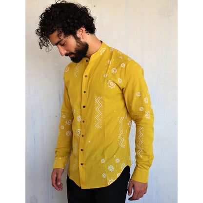 Chidiyaa Yellow Scattered Block printed Shirt
