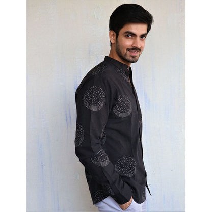 Chidiyaa Black Moon Block Printed Mens Shirt