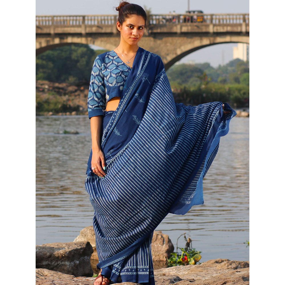 Chidiyaa Baruni Cotton Saree - Akash with Unstitched Blouse