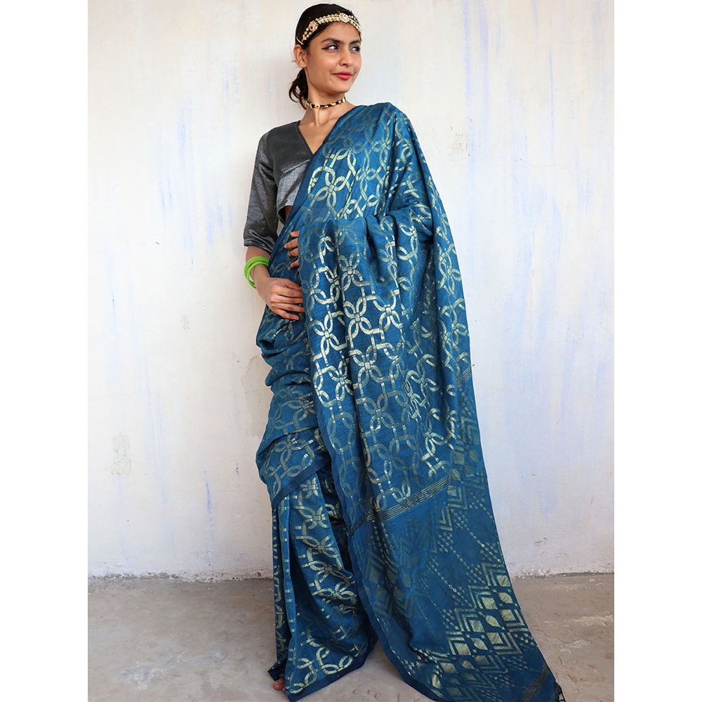 Chidiyaa Alankrita Jamdani Saree Shringaar with Unstitched Blouse