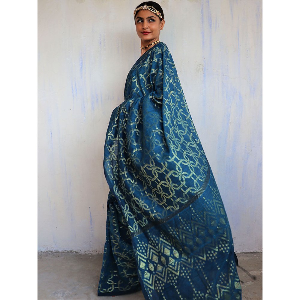 Chidiyaa Alankrita Jamdani Saree Shringaar with Unstitched Blouse