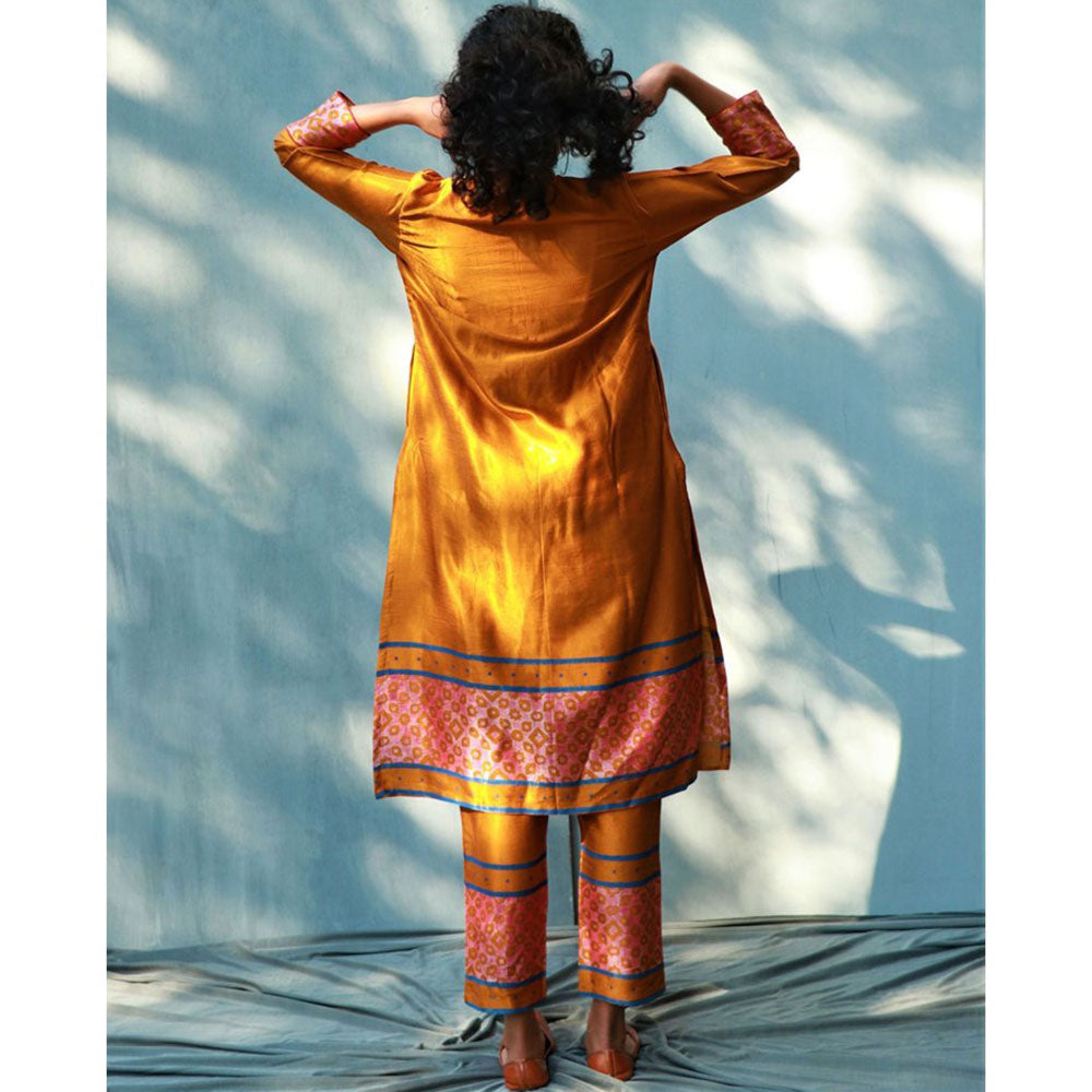 Chidiyaa Jasmira Mashru Silk Kurta Saahiba (Set of 2)