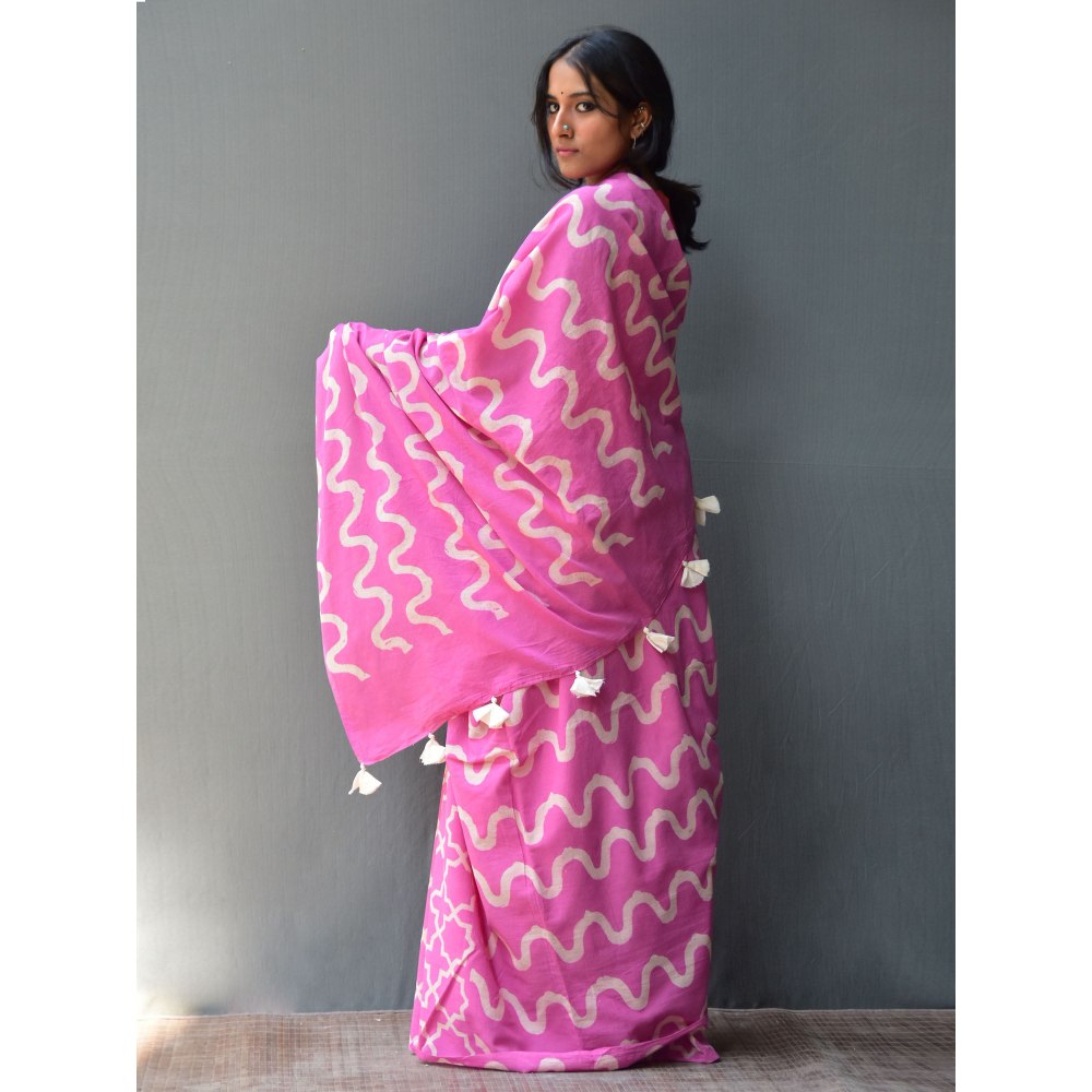 Chidiyaa Rangeen Rosy Hand Block printed Mulmul Cotton Saree with Unstitched