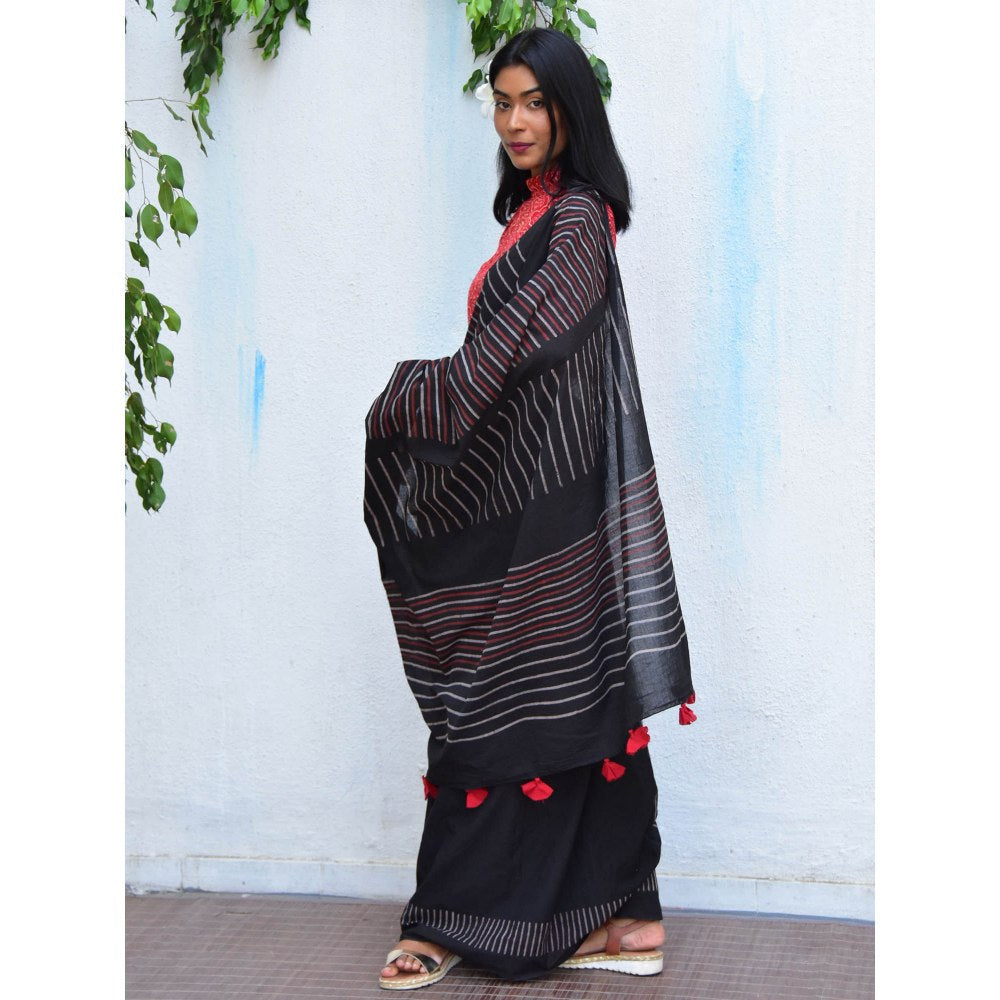 Chidiyaa Vanilla Moon Ruby Radiance Handblock Printed Mulmul Cotton Saree with Unstitched Blouse
