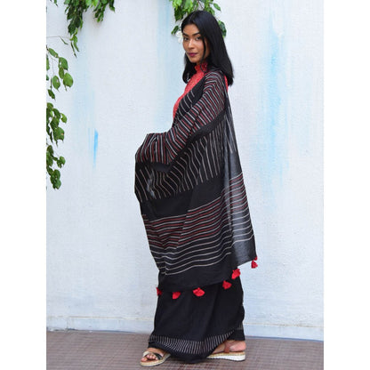 Chidiyaa Vanilla Moon Ruby Radiance Handblock Printed Mulmul Cotton Saree with Unstitched Blouse