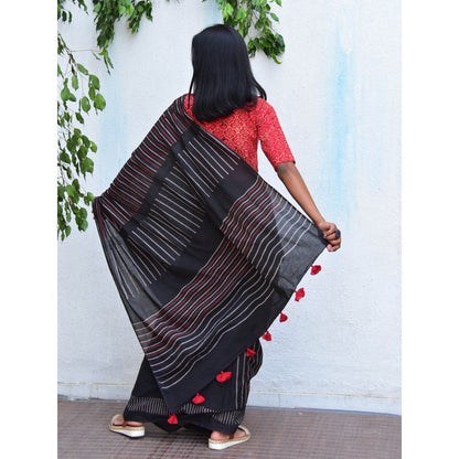 Chidiyaa Vanilla Moon Ruby Radiance Handblock Printed Mulmul Cotton Saree with Unstitched Blouse