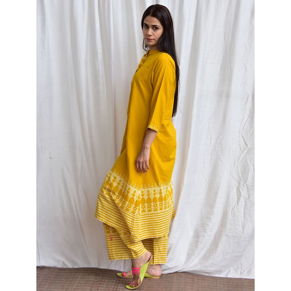 Chidiyaa Smell of Rain Baisakhi Hand Block Printed Cotton Kurta (Set of 2)