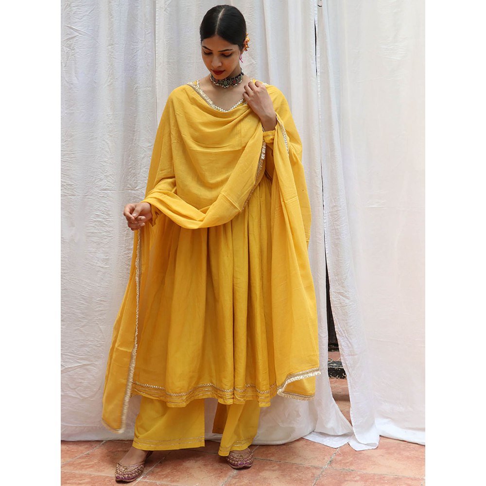 Chidiyaa Jugnu Twilight Yellow Mulmul Cotton Kurta Pants with Dupatta (Set of 3)