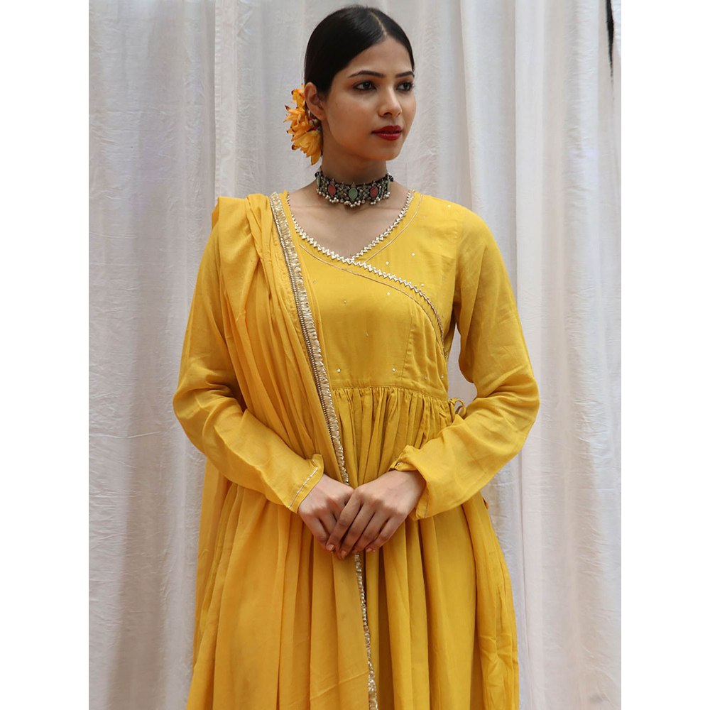 Chidiyaa Jugnu Twilight Yellow Mulmul Cotton Kurta Pants with Dupatta (Set of 3)