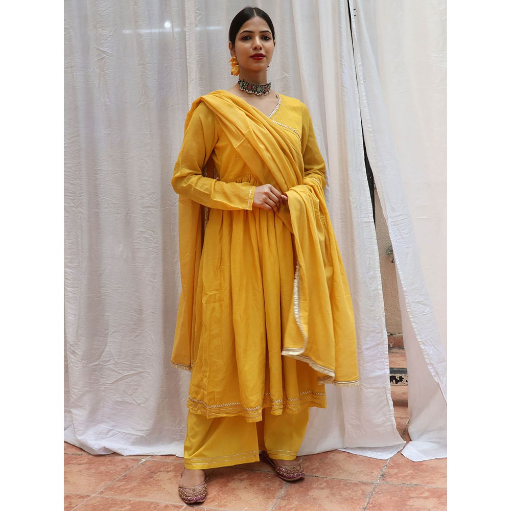 Chidiyaa Jugnu Twilight Yellow Mulmul Cotton Kurta Pants with Dupatta (Set of 3)