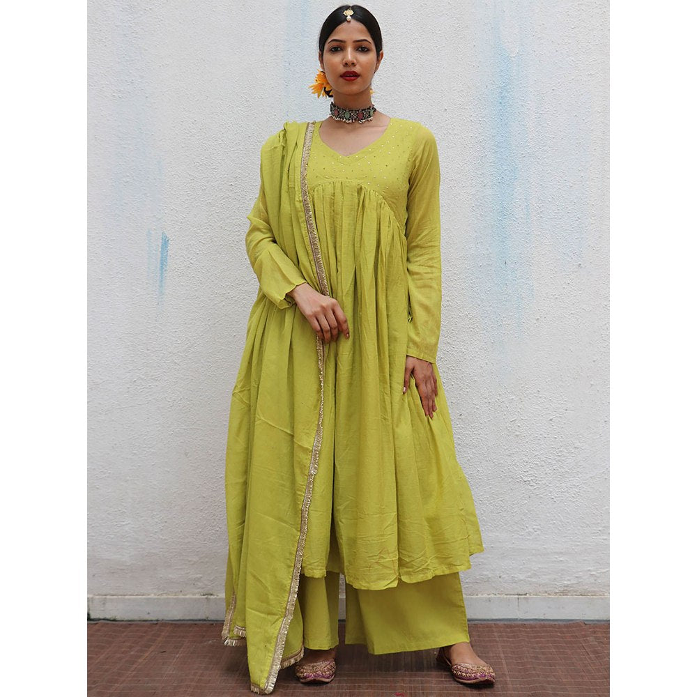Chidiyaa Jugnu Kesar Green Mulmul Cotton Kurta Pants with Dupatta (Set of 3)