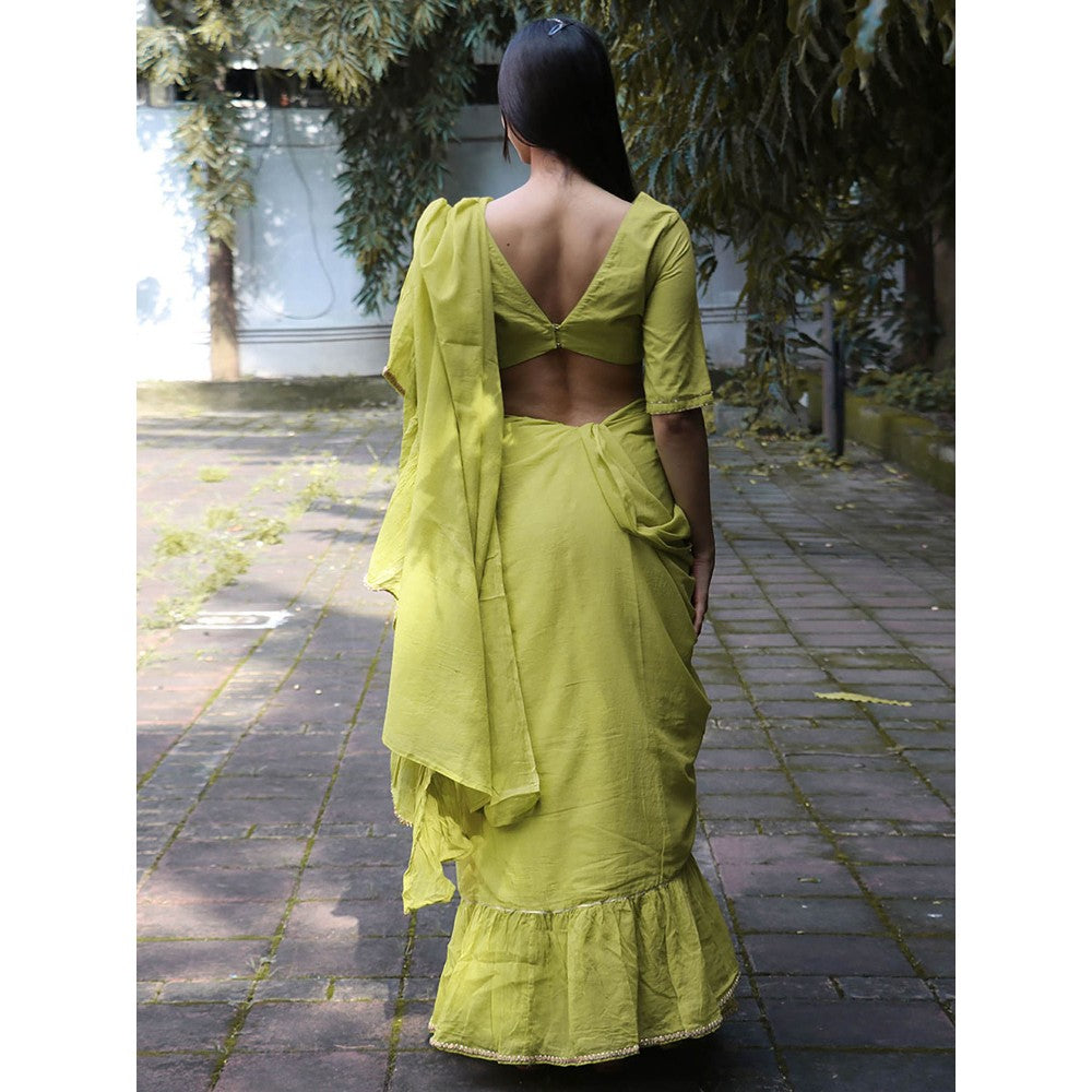 Chidiyaa Jugnu Sparkle Pear Green Mulmul Cotton Saree with Stitched Blouse