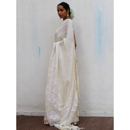 Chidiyaa Juhi Mogra Honey Dew Jamdani Handwoven Linen Saree with Unstitched Blouse