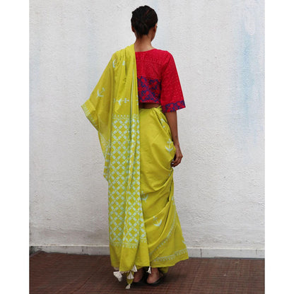 Chidiyaa Paakhi Lady Lime Green Hand Block Printed Cotton Saree with Unstitched Blouse