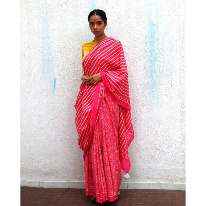 Chidiyaa Paakhi Firelight Pink Handprinted Cotton Saree with Unstitched Blouses