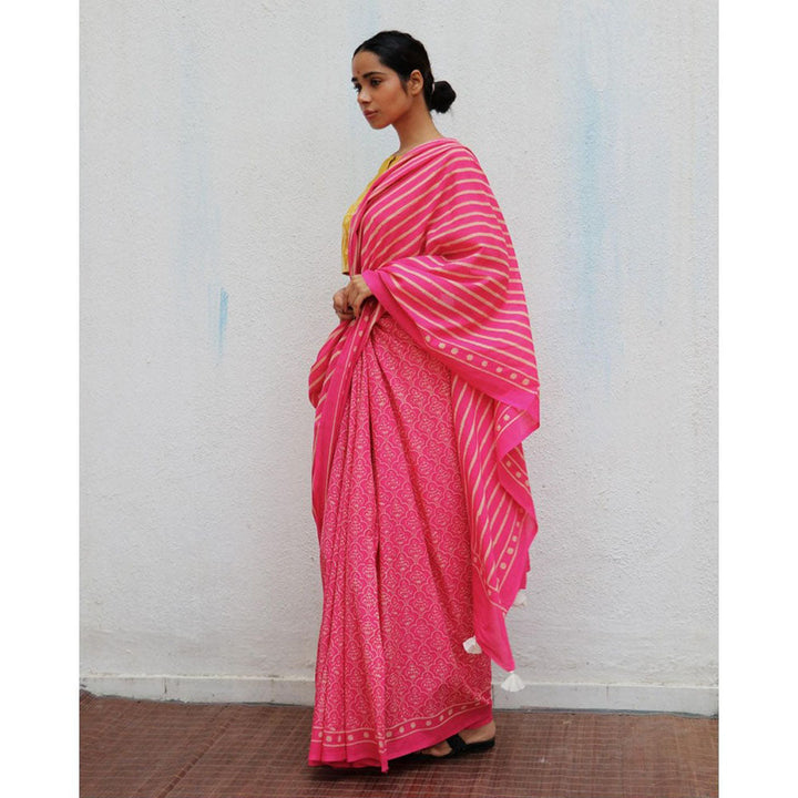 Chidiyaa Paakhi Firelight Pink Handprinted Cotton Saree with Unstitched Blouses