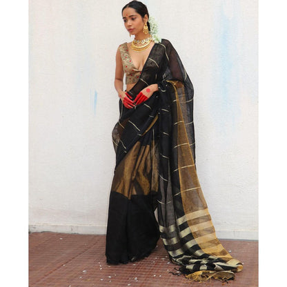 Chidiyaa Chandni Raatein Mrinmoyee Handwoven Linen Zari Saree with Unstitched Blouse