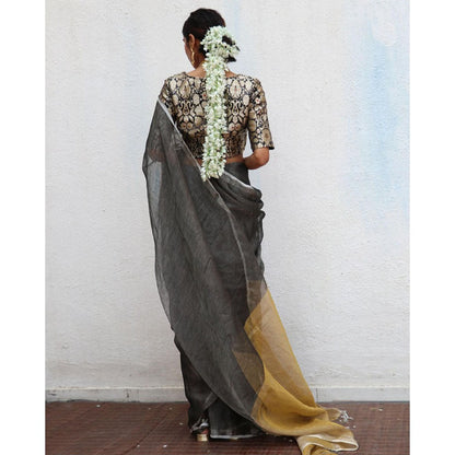 Chidiyaa Chandni Raatein Charulata Handwoven Linen Zari Saree with Unstitched Blouse