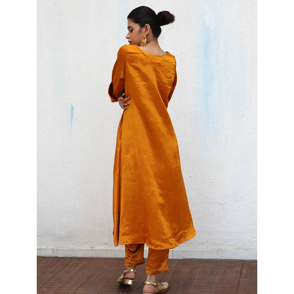 Chidiyaa Sufiyana Akidat Mashru Silk Kurta & Pant (Set of 2)